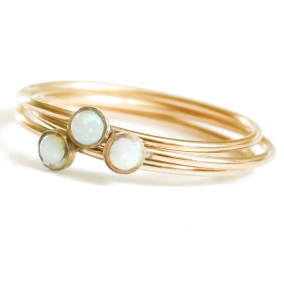 Gold White Fire Opal Ring - Picture 2 of 4